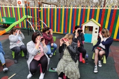 RedboxVR-Adults-using-viewers