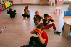RedboxVR-Children-Using-Viewers-10